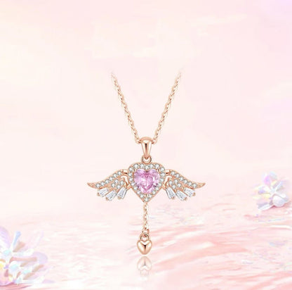 Angel Heart Necklace With Moving Wings And A Clavicle Chain